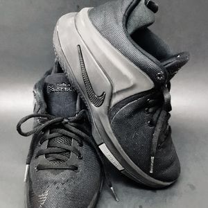 ~NIKE~ZOOM WITNESS BASKETBALL KID'S SHOES